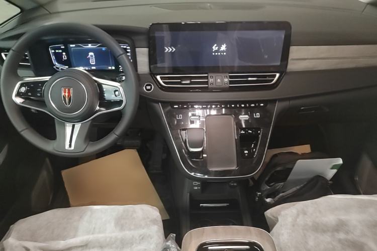 Used Hongqi HQ9 PHEV 2024 2.0T Four-Wheel Drive Business Edition Center Console