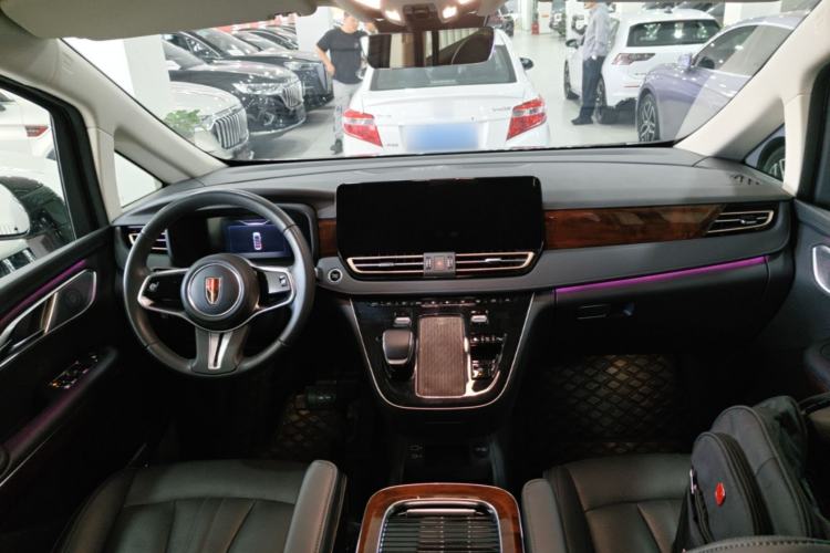 Used Hongqi HQ9 PHEV 2024 2.0T Four-Wheel Drive Luxury Edition Center Console