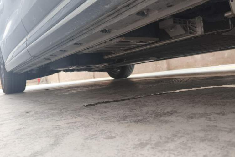 Used Hongqi HQ9 PHEV 2024 2.0T Four-Wheel Drive Business Edition Chassis Front Right