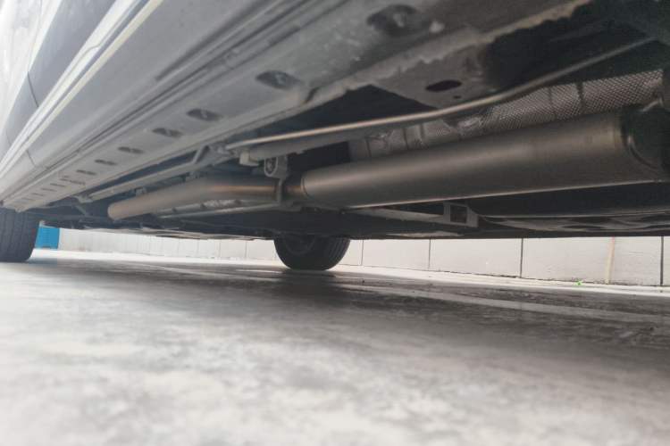 Used Hongqi HQ9 PHEV 2024 2.0T Four-Wheel Drive Business Edition Chassis Rear Left