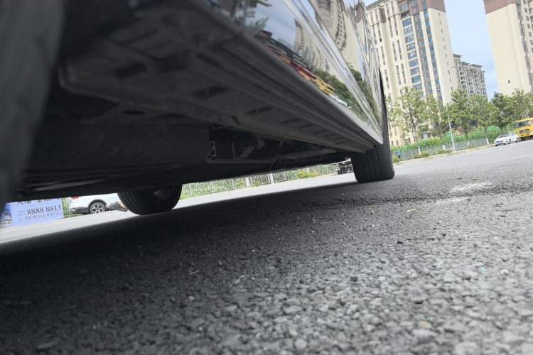 Used Hongqi HQ9 PHEV 2024 2.0T Four-Wheel Drive Business Edition Chassis Rear Right