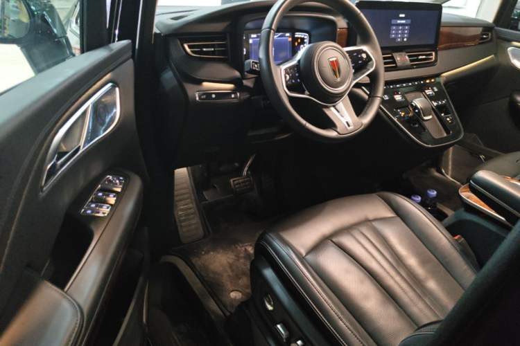 Used Hongqi HQ9 PHEV 2024 2.0T Four-Wheel Drive Luxury Edition Driver Seat