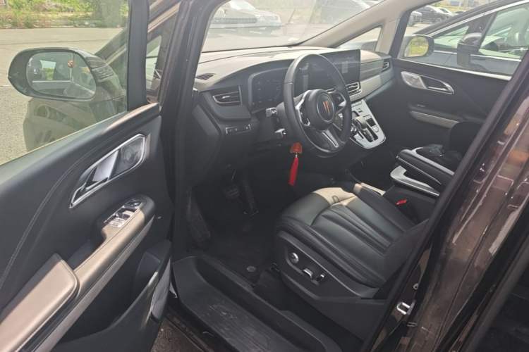 Used Hongqi HQ9 PHEV 2024 2.0T Four-Wheel Drive Business Edition Driver Seat