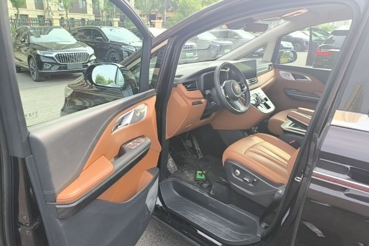 Used Hongqi HQ9 PHEV 2024 2.0T Four-Wheel Drive Business Edition Driver Seat