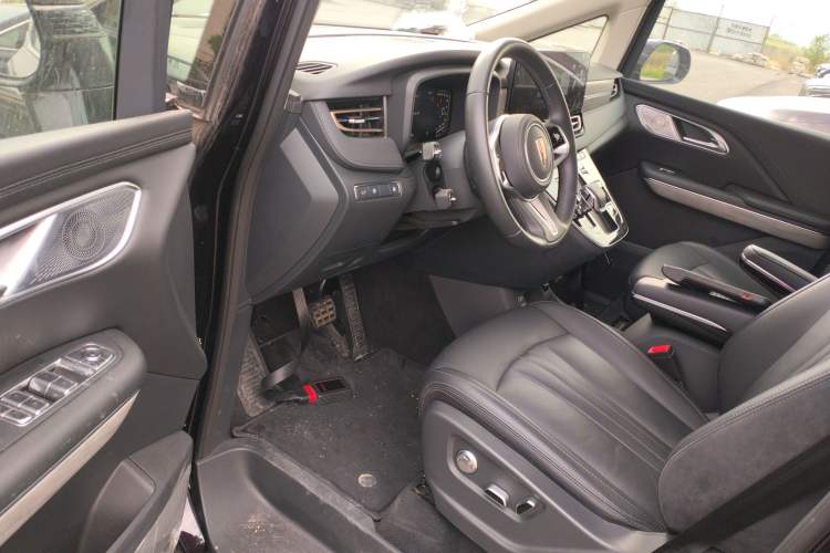 Used Hongqi HQ9 PHEV 2024 2.0T Four-Wheel Drive Business Edition Driver Seat