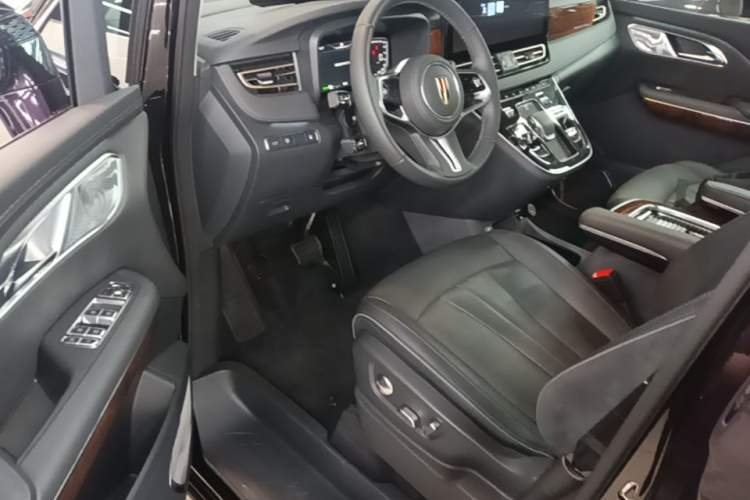 Used Hongqi HQ9 PHEV 2024 2.0T Four-Wheel Drive Luxury Edition Driver Seat