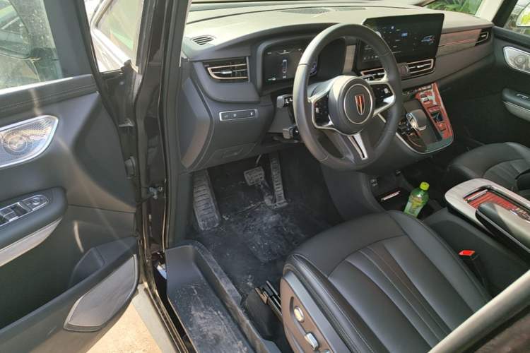 Used Hongqi HQ9 PHEV 2024 2.0T Four-Wheel Drive Business Edition Driver Seat