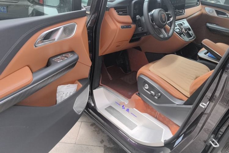 Used Hongqi HQ9 PHEV 2024 2.0T Four-Wheel Drive Business Edition Driver Seat