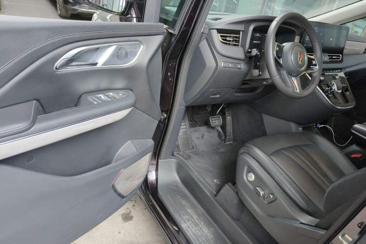 Used Hongqi HQ9 PHEV 2024 2.0T Four-Wheel Drive Business Edition Driver Seat