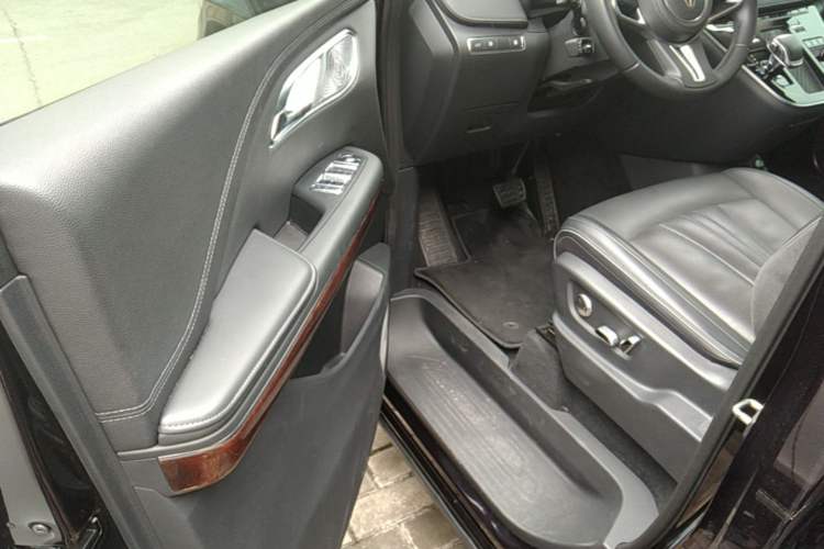 Used Hongqi HQ9 PHEV 2024 2.0T Four-Wheel Drive Luxury Edition Driver Seat