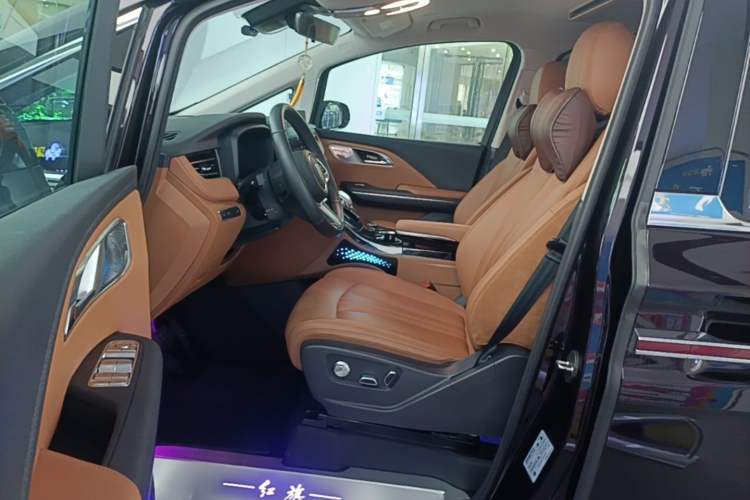 Used Hongqi HQ9 PHEV 2024 2.0T Four-Wheel Drive Business Edition Driver Seat
