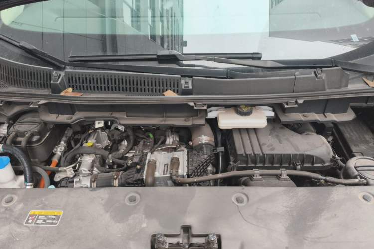 Used Hongqi HQ9 PHEV 2024 2.0T Four-Wheel Drive Business Edition Engine Bay