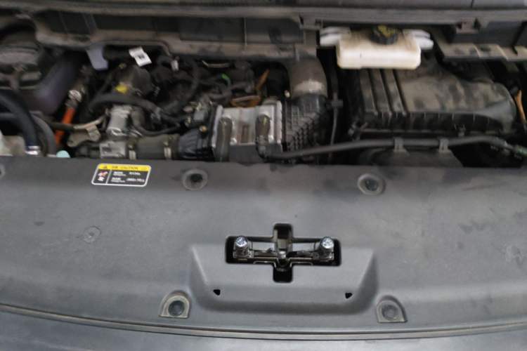 Used Hongqi HQ9 PHEV 2024 2.0T Four-Wheel Drive Luxury Edition Engine Bay