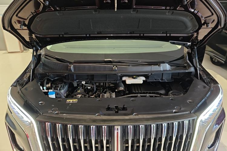 Used Hongqi HQ9 PHEV 2024 2.0T Four-Wheel Drive Business Edition Engine Bay