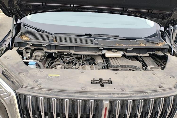 Used Hongqi HQ9 PHEV 2024 2.0T Four-Wheel Drive Business Edition Engine Bay
