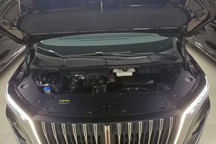Used Hongqi HQ9 PHEV 2024 2.0T Four-Wheel Drive Business Edition Engine Bay