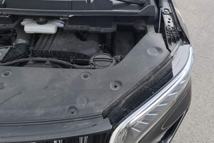 Used Hongqi HQ9 PHEV 2024 2.0T Four-Wheel Drive Business Edition Engine Bay Left