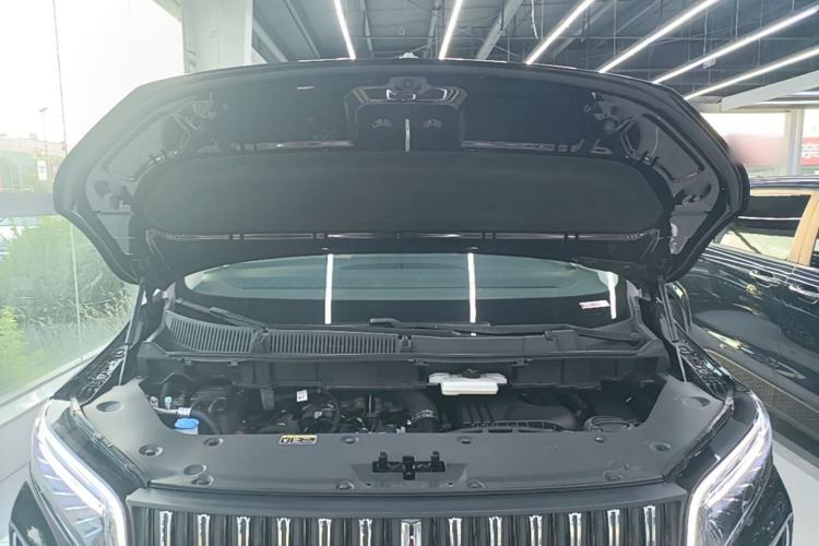 Used Hongqi HQ9 PHEV 2024 2.0T Four-Wheel Drive Luxury Edition Engine Bay