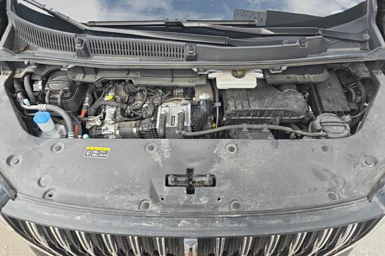 Used Hongqi HQ9 PHEV 2024 2.0T Four-Wheel Drive Luxury Edition Engine Bay