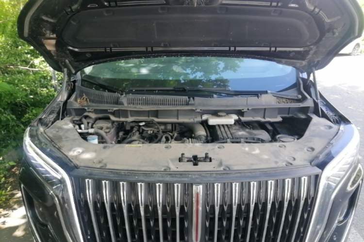 Used Hongqi HQ9 PHEV 2024 2.0T Four-Wheel Drive Business Edition Engine Bay