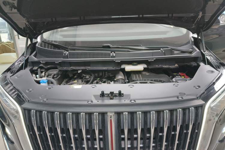 Used Hongqi HQ9 PHEV 2024 2.0T Four-Wheel Drive Business Edition Engine Bay