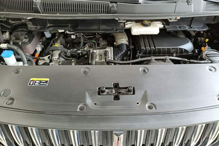 Used Hongqi HQ9 PHEV 2024 2.0T Four-Wheel Drive Luxury Edition Engine Bay