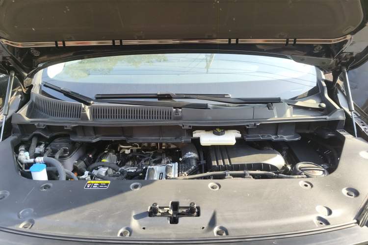 Used Hongqi HQ9 PHEV 2024 2.0T Four-Wheel Drive Business Edition Engine Bay