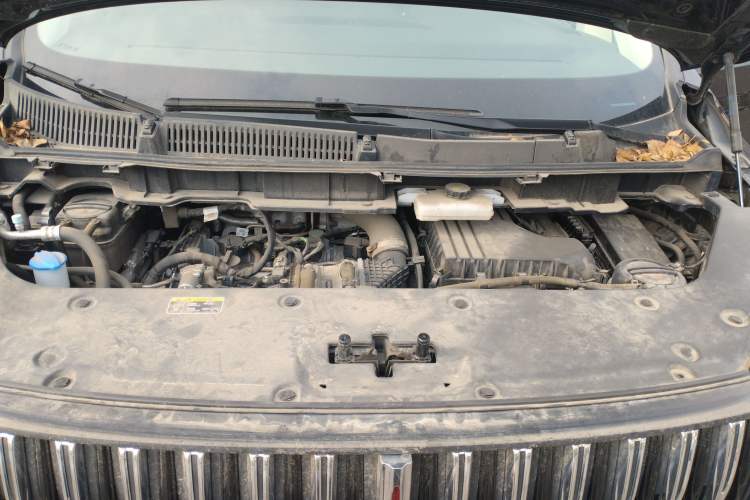 Used Hongqi HQ9 PHEV 2024 2.0T Four-Wheel Drive Business Edition Engine Bay