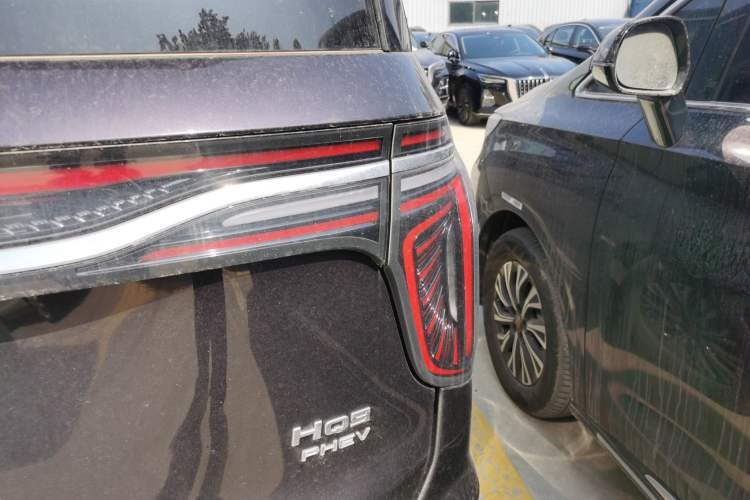 Used Hongqi HQ9 PHEV 2024 2.0T Four-Wheel Drive Business Edition Exterior 3