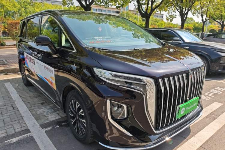 Used Hongqi HQ9 PHEV 2024 2.0T Four-Wheel Drive Luxury Edition Front Right 45 Deg
