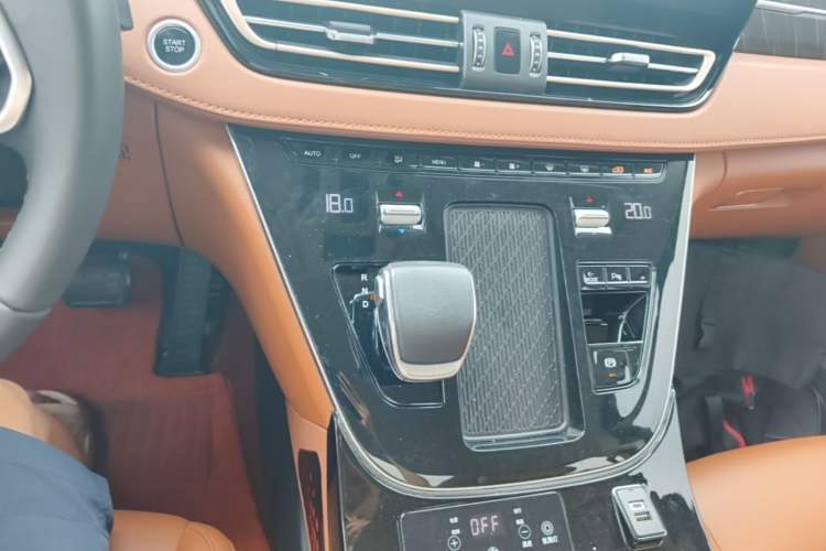Used Hongqi HQ9 PHEV 2024 2.0T Four-Wheel Drive Business Edition Gear Lever