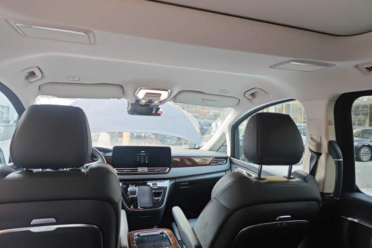 Used Hongqi HQ9 PHEV 2024 2.0T Four-Wheel Drive Luxury Edition Headliner