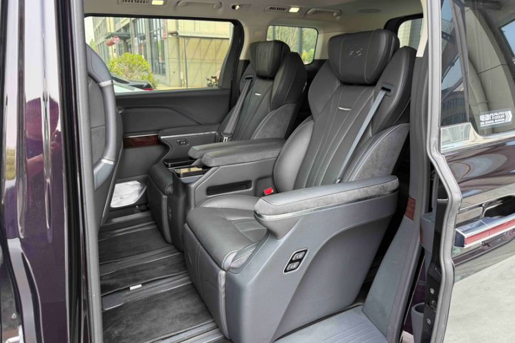 Used Hongqi HQ9 PHEV 2024 2.0T Four-Wheel Drive Luxury Edition Interior 10