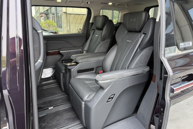 Used Hongqi HQ9 PHEV 2024 2.0T Four-Wheel Drive Luxury Edition Interior 11