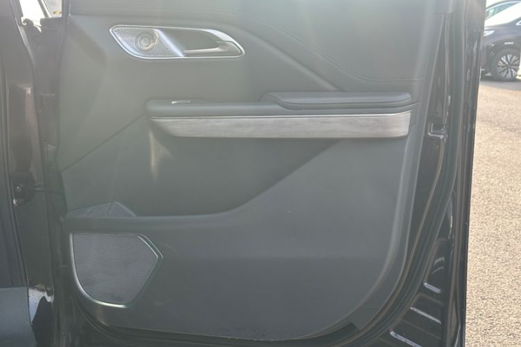 Used Hongqi HQ9 PHEV 2024 2.0T Four-Wheel Drive Business Edition Interior 2