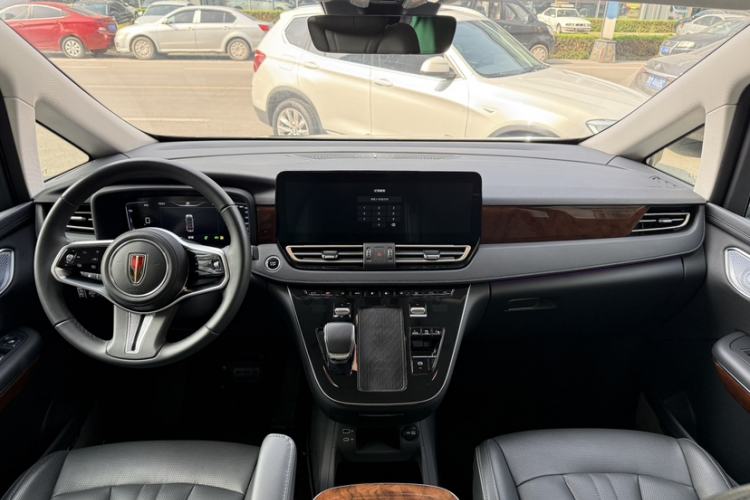 Used Hongqi HQ9 PHEV 2024 2.0T Four-Wheel Drive Luxury Edition Interior 3
