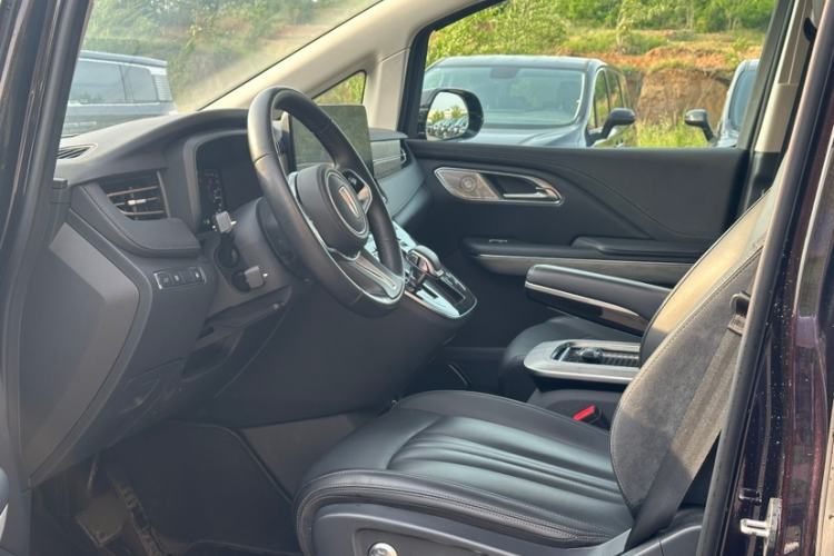 Used Hongqi HQ9 PHEV 2024 2.0T Four-Wheel Drive Business Edition Interior 3
