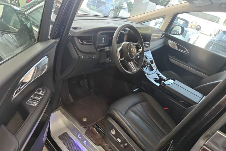 Used Hongqi HQ9 PHEV 2024 2.0T Four-Wheel Drive Business Edition Interior 3