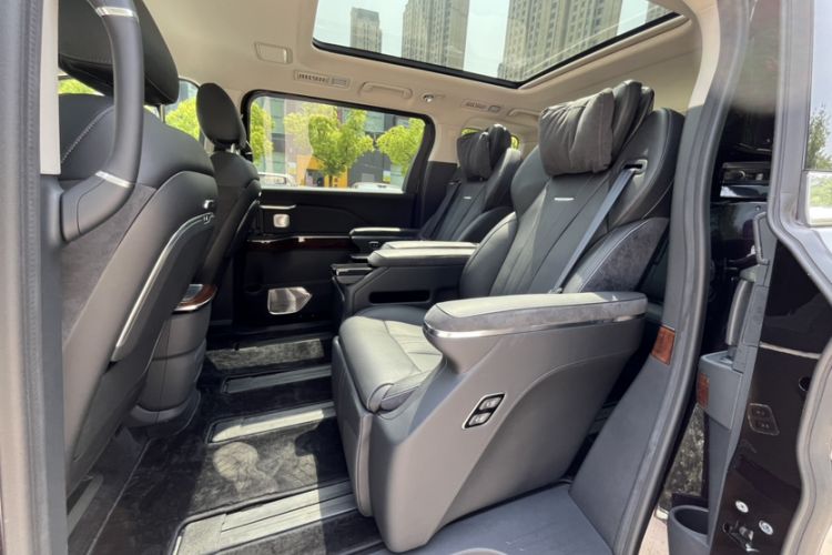 Used Hongqi HQ9 PHEV 2024 2.0T Four-Wheel Drive Luxury Edition Interior 4