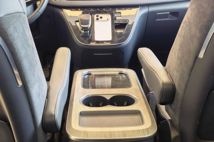 Used Hongqi HQ9 PHEV 2024 2.0T Four-Wheel Drive Business Edition Interior 5