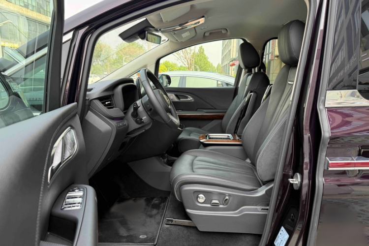 Used Hongqi HQ9 PHEV 2024 2.0T Four-Wheel Drive Luxury Edition Interior 9