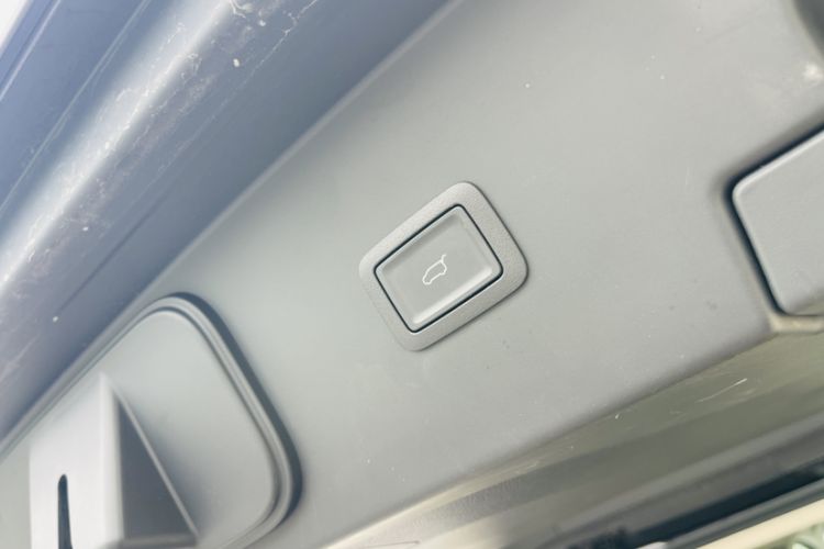 Used Hongqi HQ9 PHEV 2024 2.0T Four-Wheel Drive Business Edition Interior 9