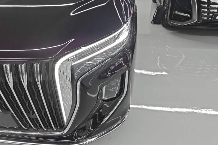 Used Hongqi HQ9 PHEV 2024 2.0T Four-Wheel Drive Luxury Edition Left Front Headlight