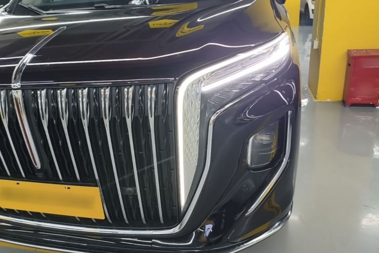 Used Hongqi HQ9 PHEV 2024 2.0T Four-Wheel Drive Luxury Edition Left Front Headlight