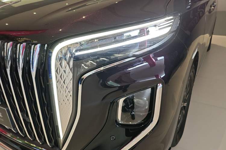 Used Hongqi HQ9 PHEV 2024 2.0T Four-Wheel Drive Business Edition Left Front Headlight