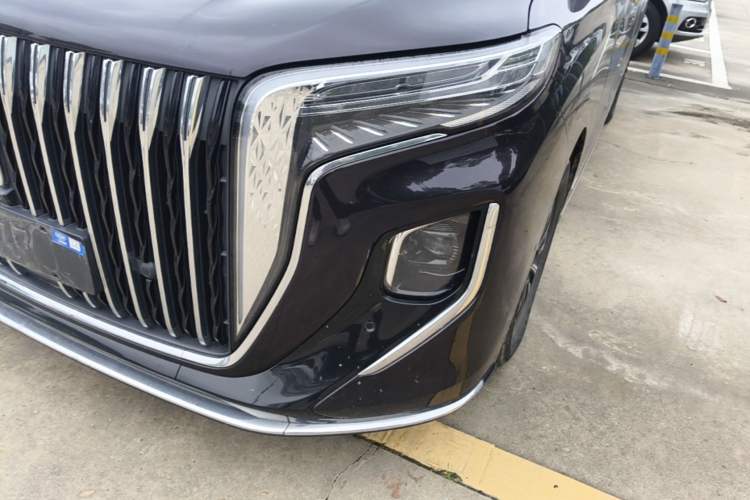 Used Hongqi HQ9 PHEV 2024 2.0T Four-Wheel Drive Luxury Edition Left Front Headlight