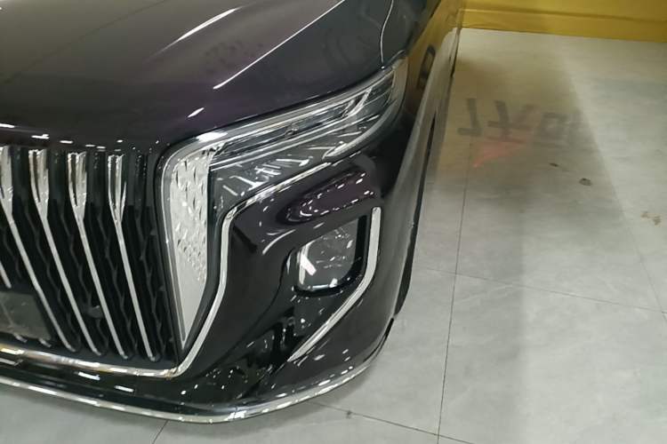 Used Hongqi HQ9 PHEV 2024 2.0T Four-Wheel Drive Luxury Edition Left Front Headlight