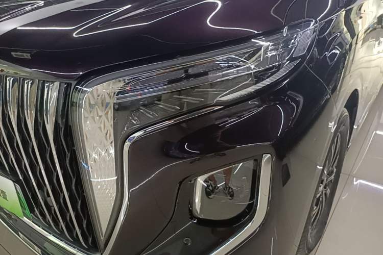 Used Hongqi HQ9 PHEV 2024 2.0T Four-Wheel Drive Business Edition Left Front Headlight