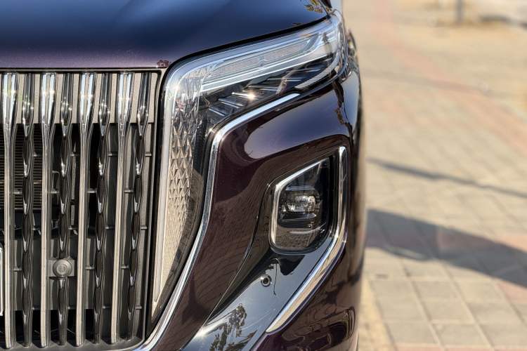 Used Hongqi HQ9 PHEV 2024 2.0T Four-Wheel Drive Luxury Edition Left Front Headlight