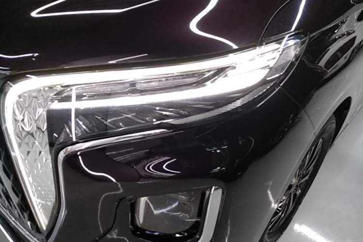 Used Hongqi HQ9 PHEV 2024 2.0T Four-Wheel Drive Luxury Edition Left Front Headlight